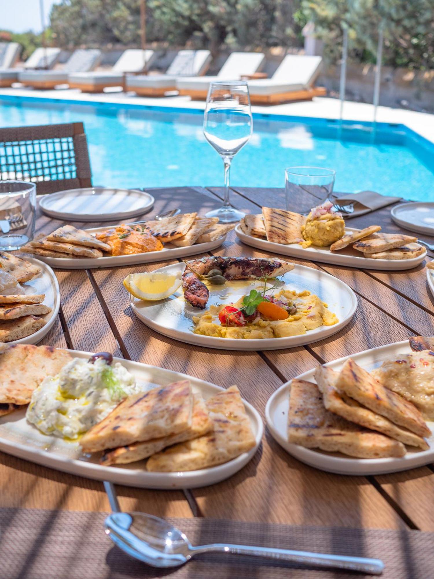 Villa Aethrion &
